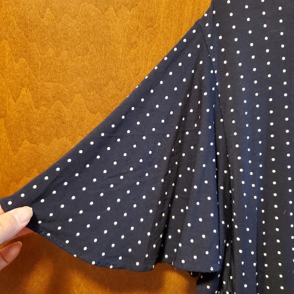 Lauren Ralph Lauren Navy Polka Dot Top, 2X - Picture 3 of 4